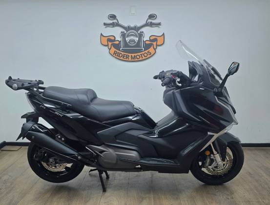 KYMCO AK 550i 